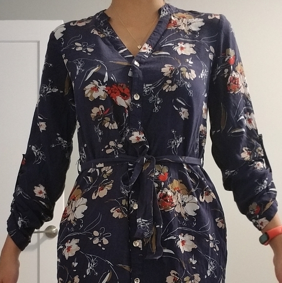 Light floral dress - Picture 4 of 7